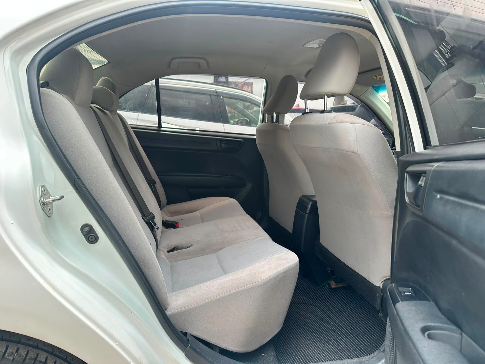 2016 Toyota Axio non Hybrid  thumbnail 12