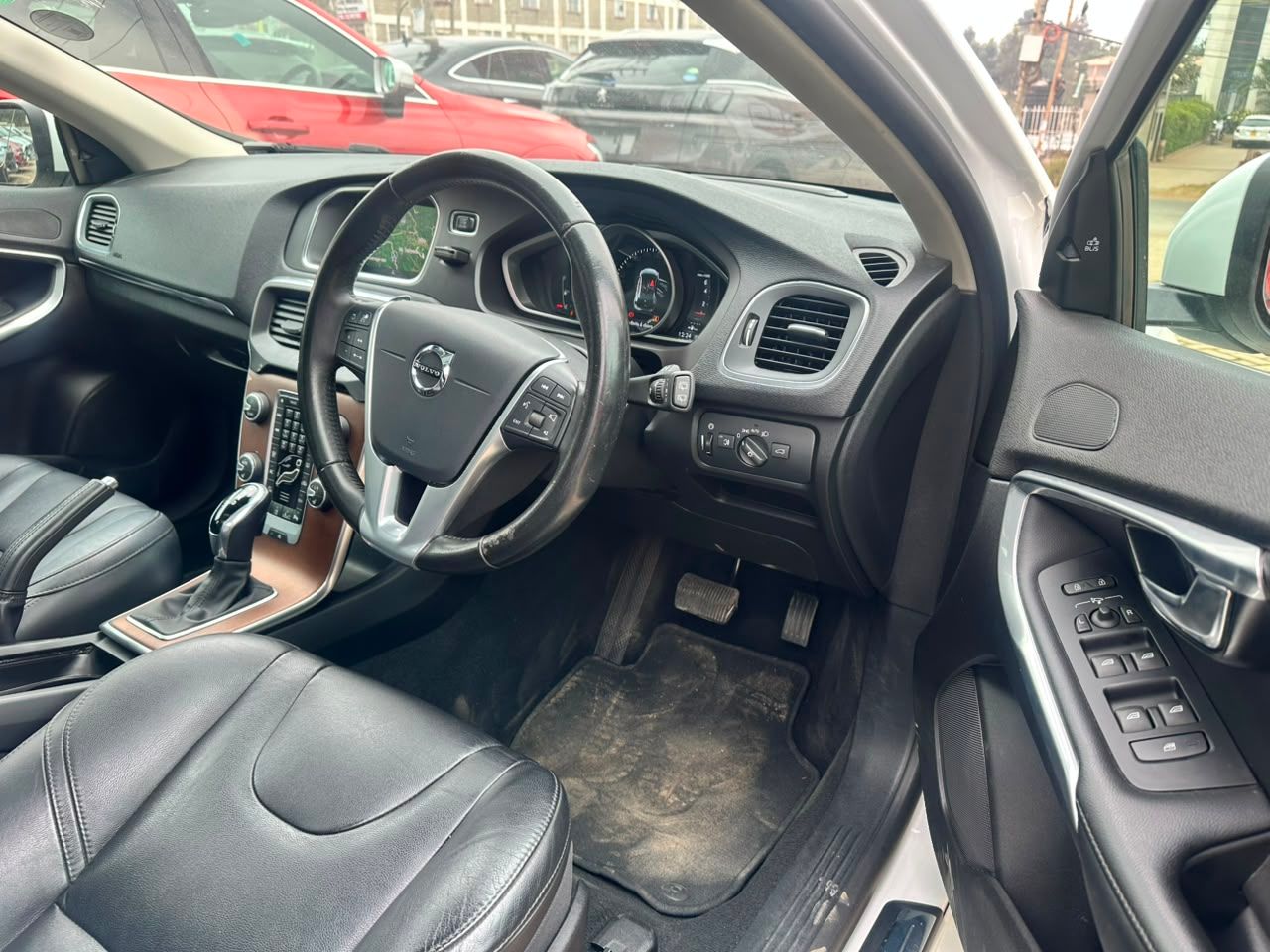 2019 Volvo V40 T3 Cross Country  thumbnail 9