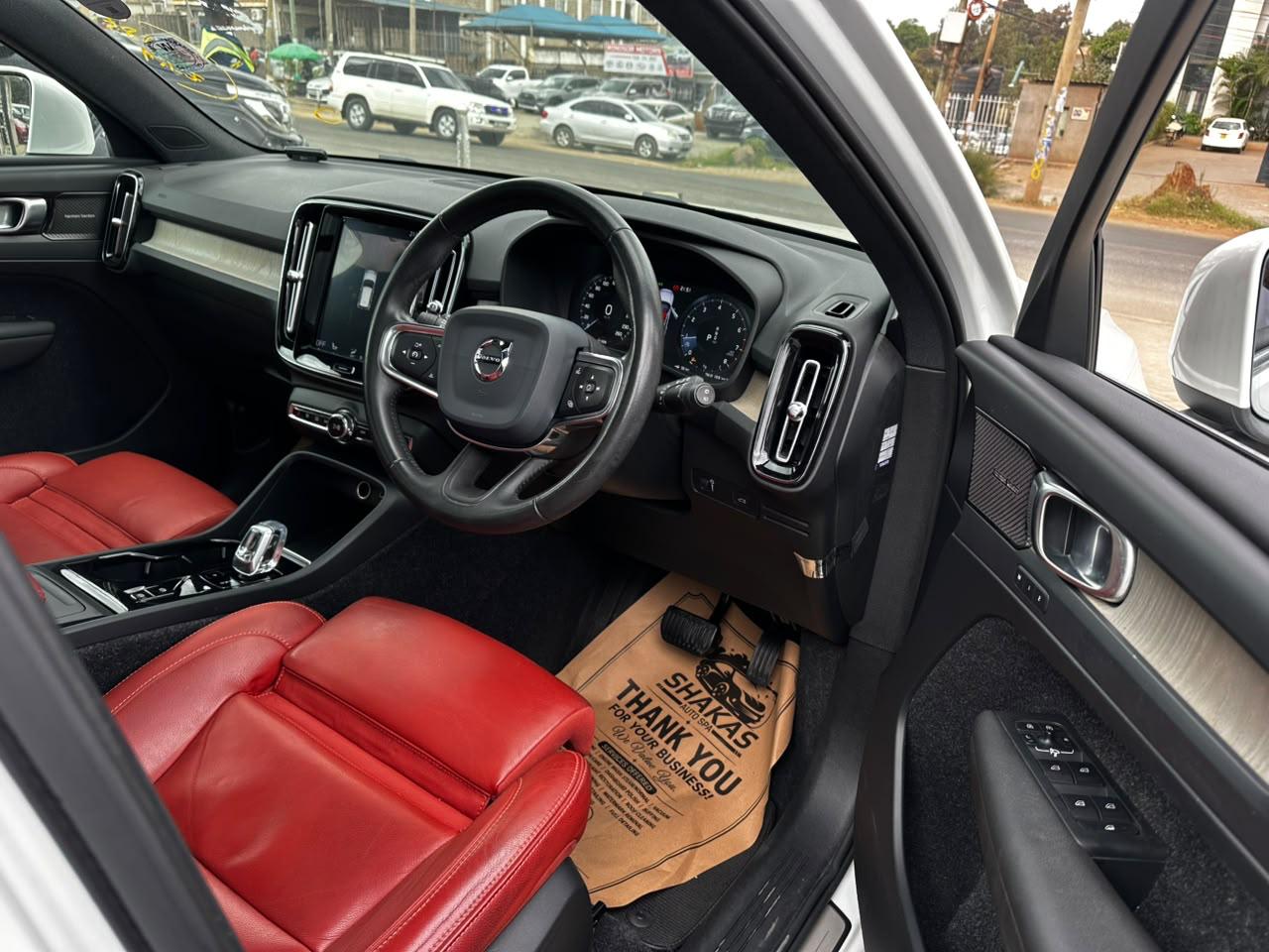 2019 Volvo XC40 T4 Inscription thumbnail 7