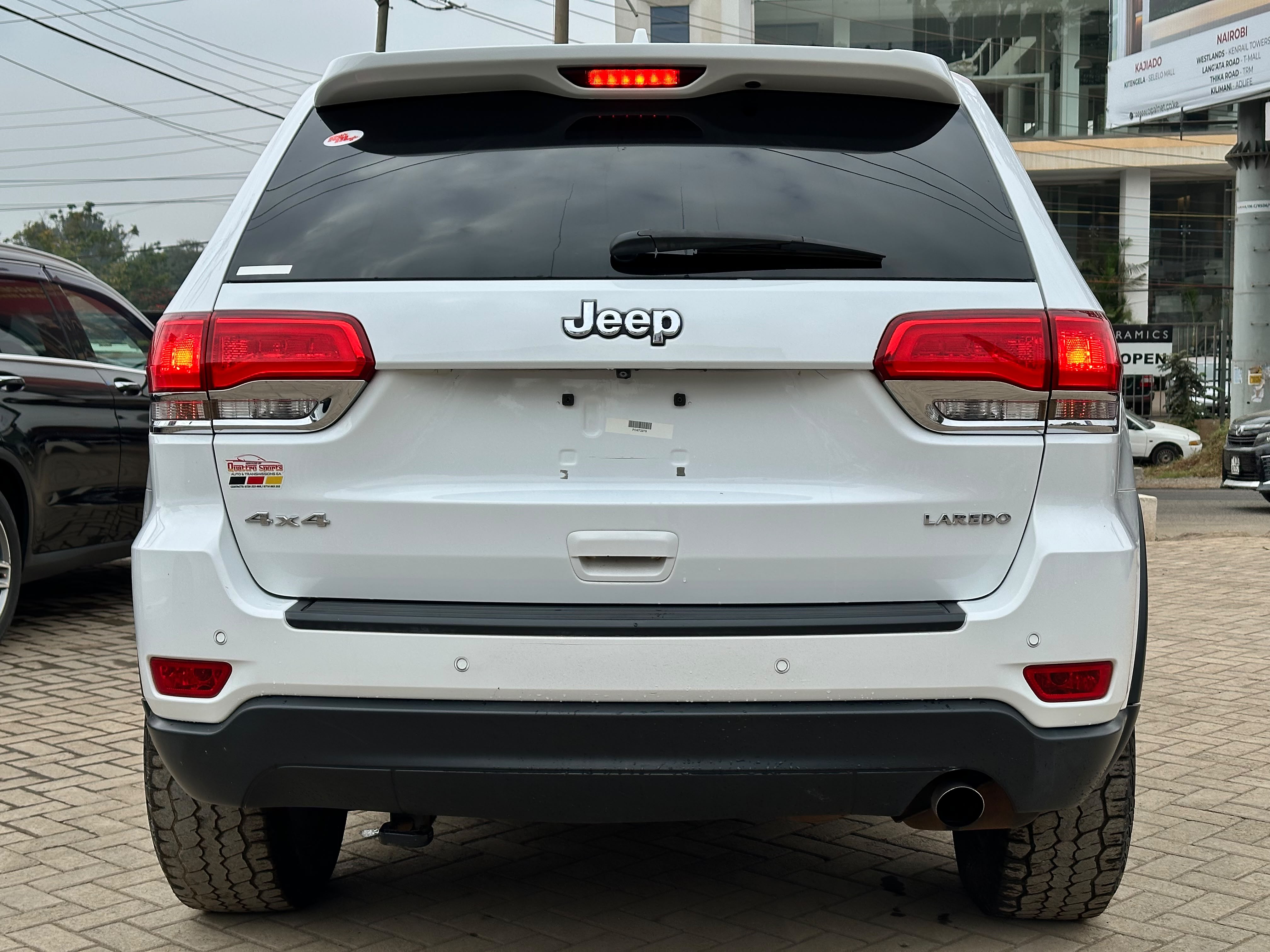 2014 Jeep Grand Cherokee thumbnail 5
