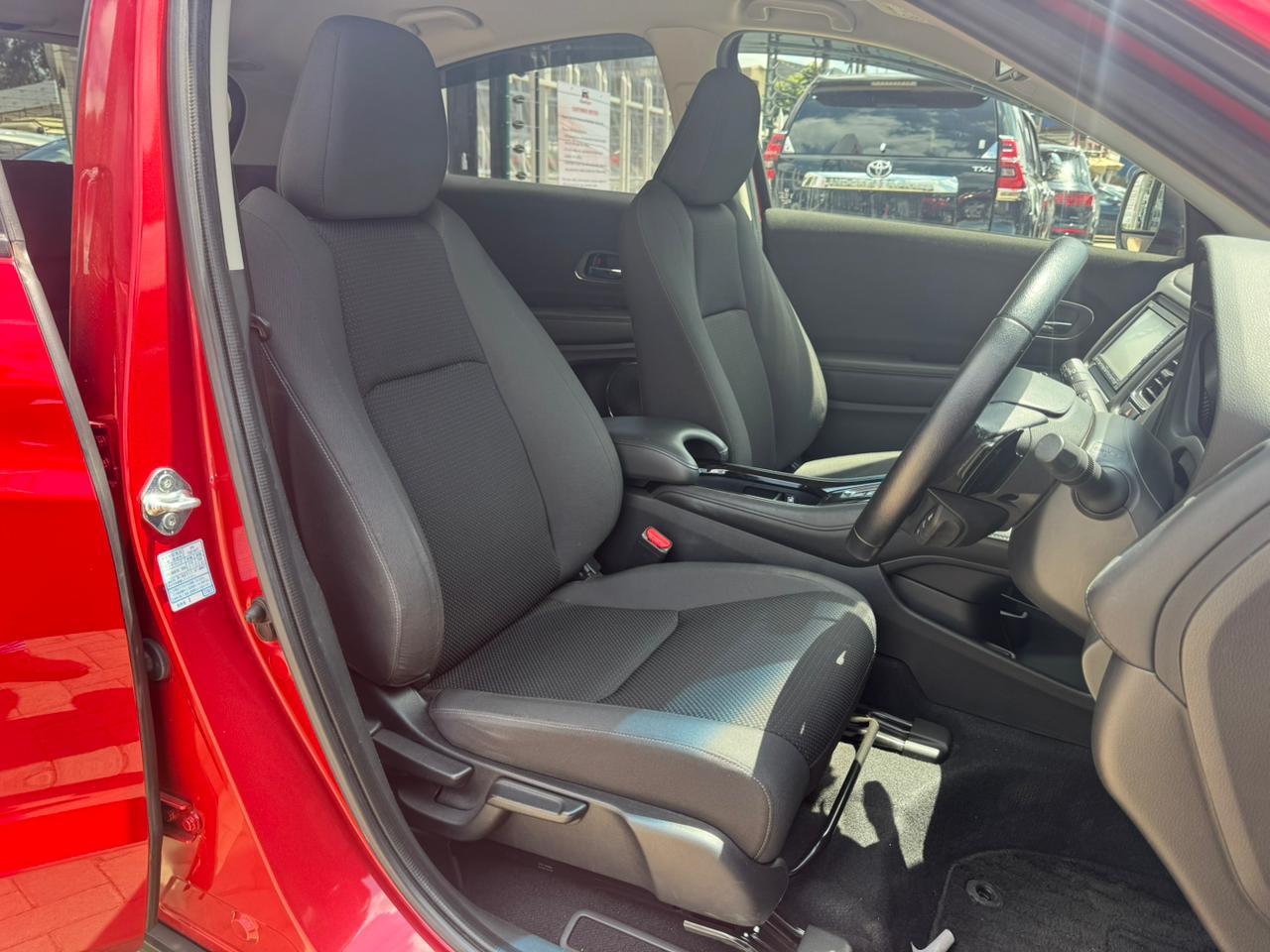 2018 Honda Vezel thumbnail 10