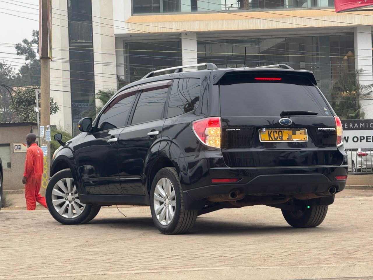 2011 Subaru Forester thumbnail 4