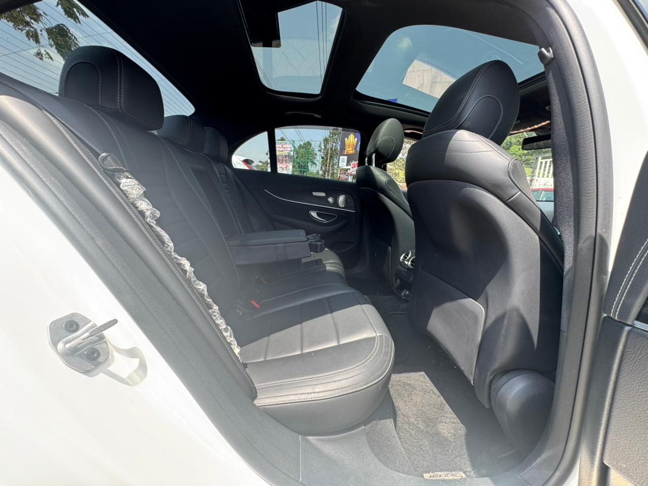 2019 Mercedes Benz E250 thumbnail 9