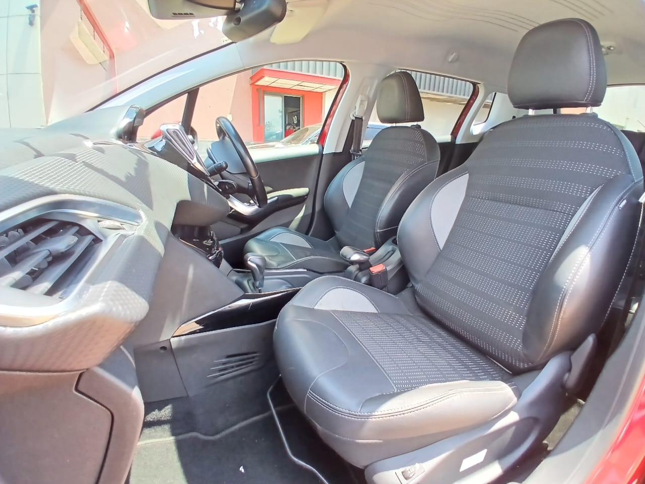 2019 Peugeot 2008 thumbnail 6