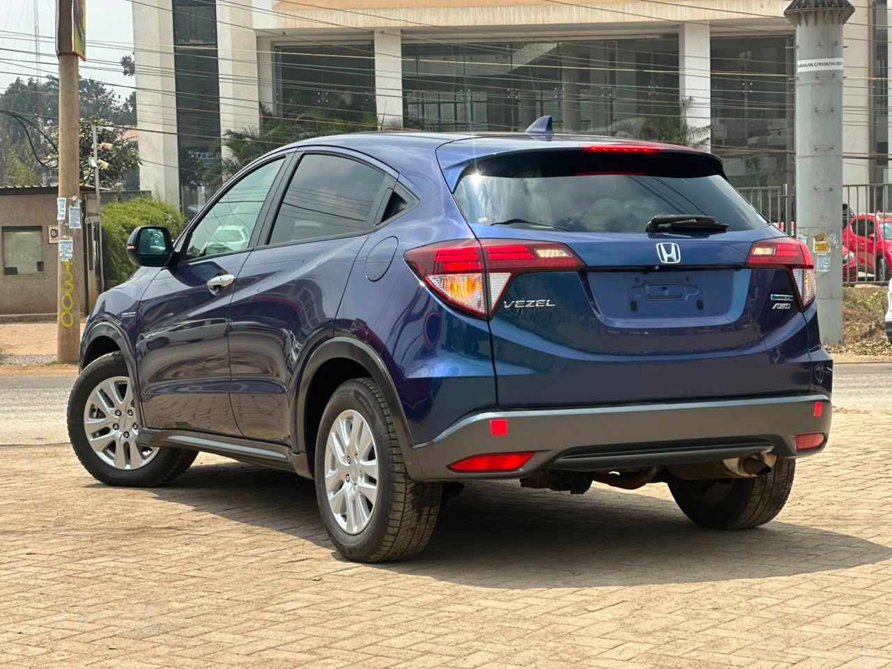 2018 Honda Vezel thumbnail 4
