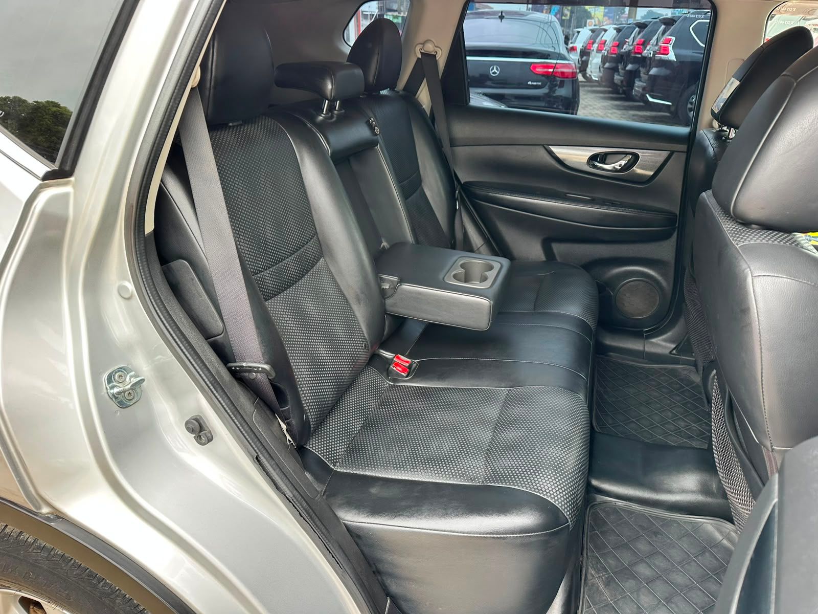 2015 Nissan Xtrail thumbnail 8