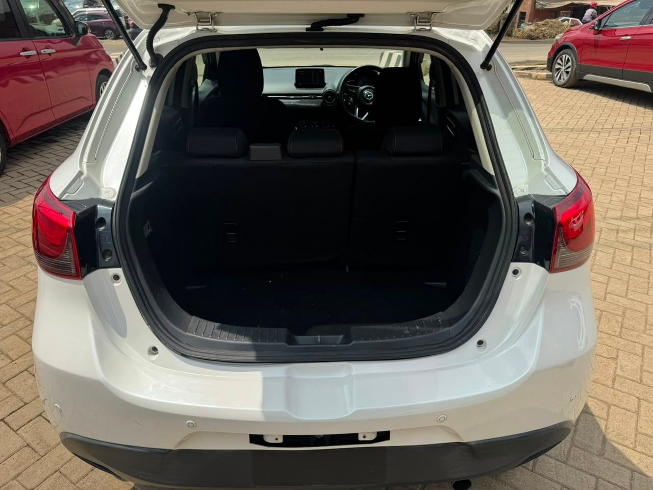2019 Mazda Demio thumbnail 9