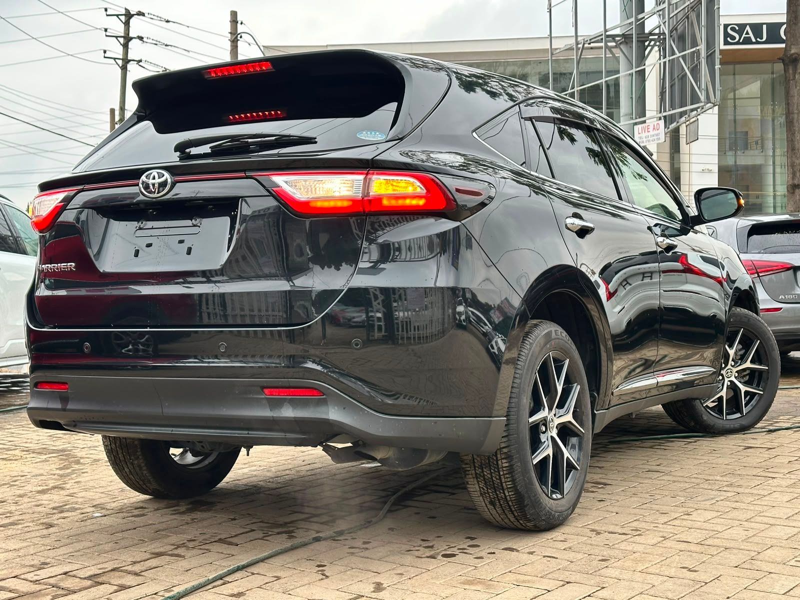 2019 Toyota Harrier Premium thumbnail 5