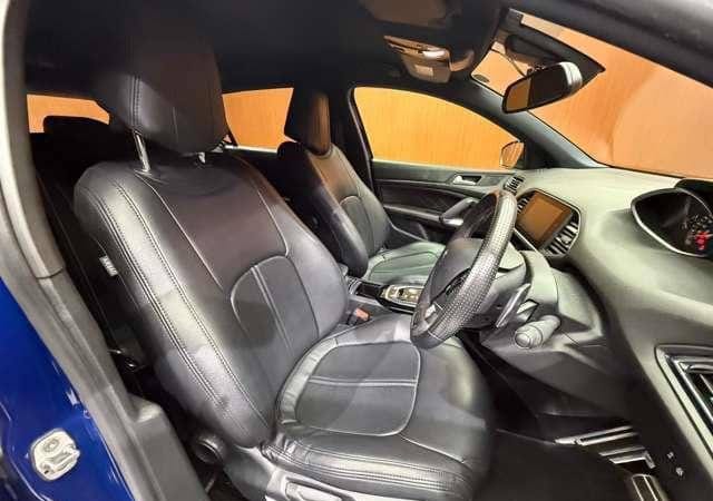 2019 Peugeot 308 thumbnail 9