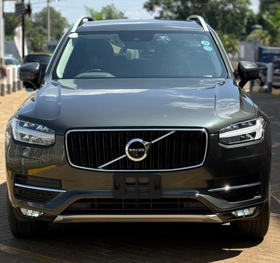 2019 Volvo XC90 T5