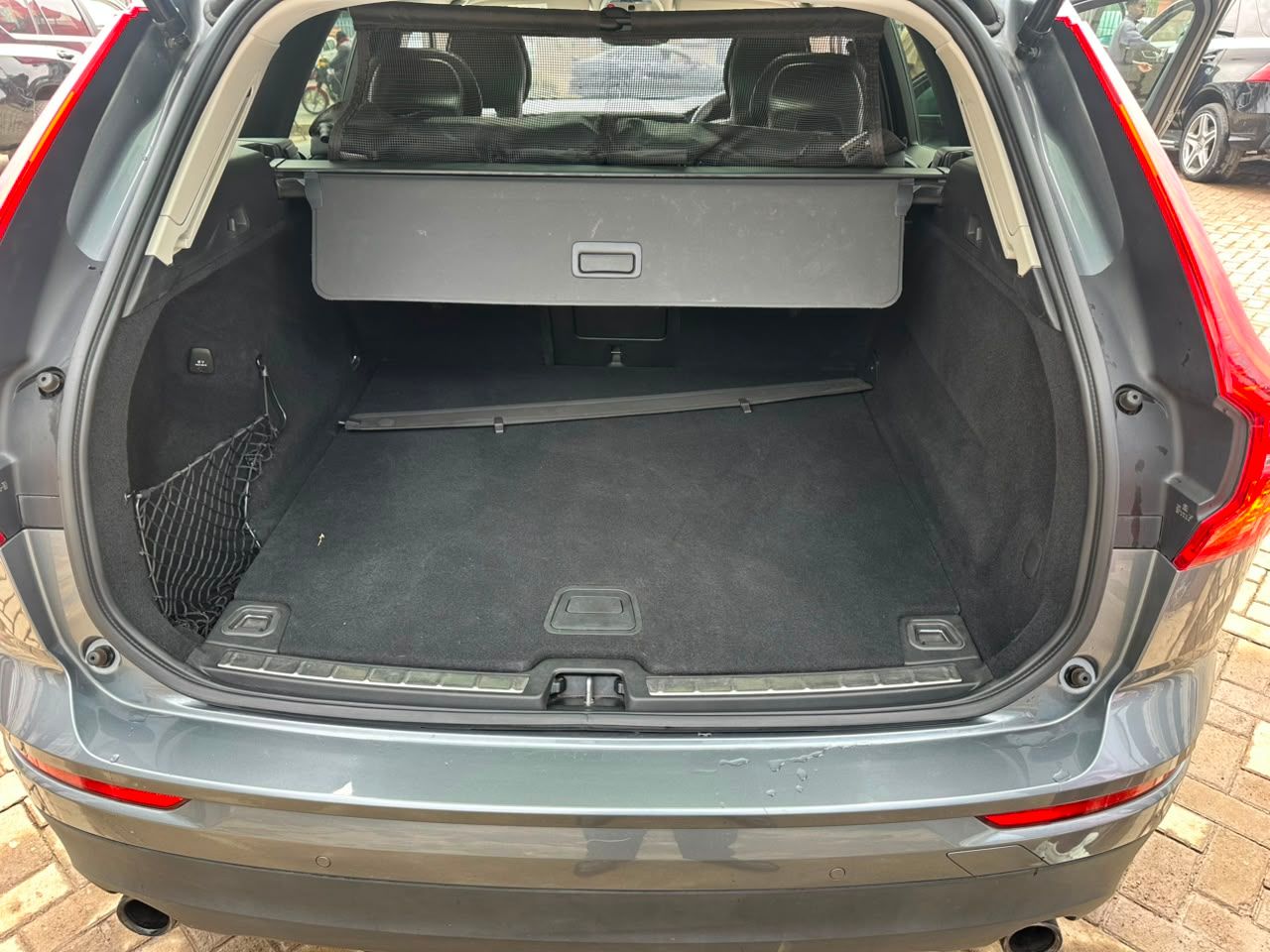 2018 Volvo XC60 T5 thumbnail 10