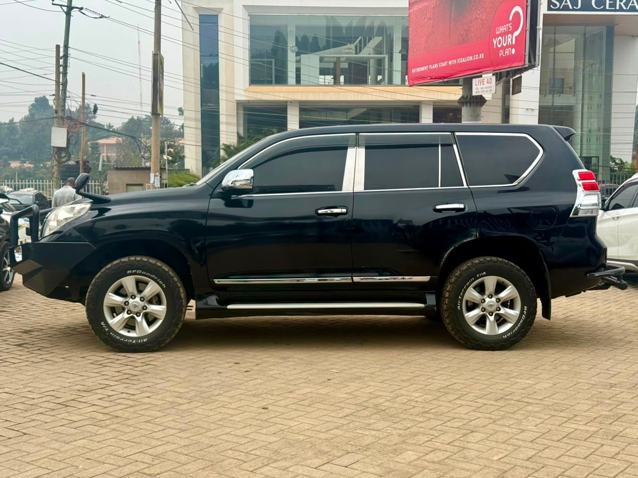 2012 Toyota Land Cruiser Prado thumbnail 6