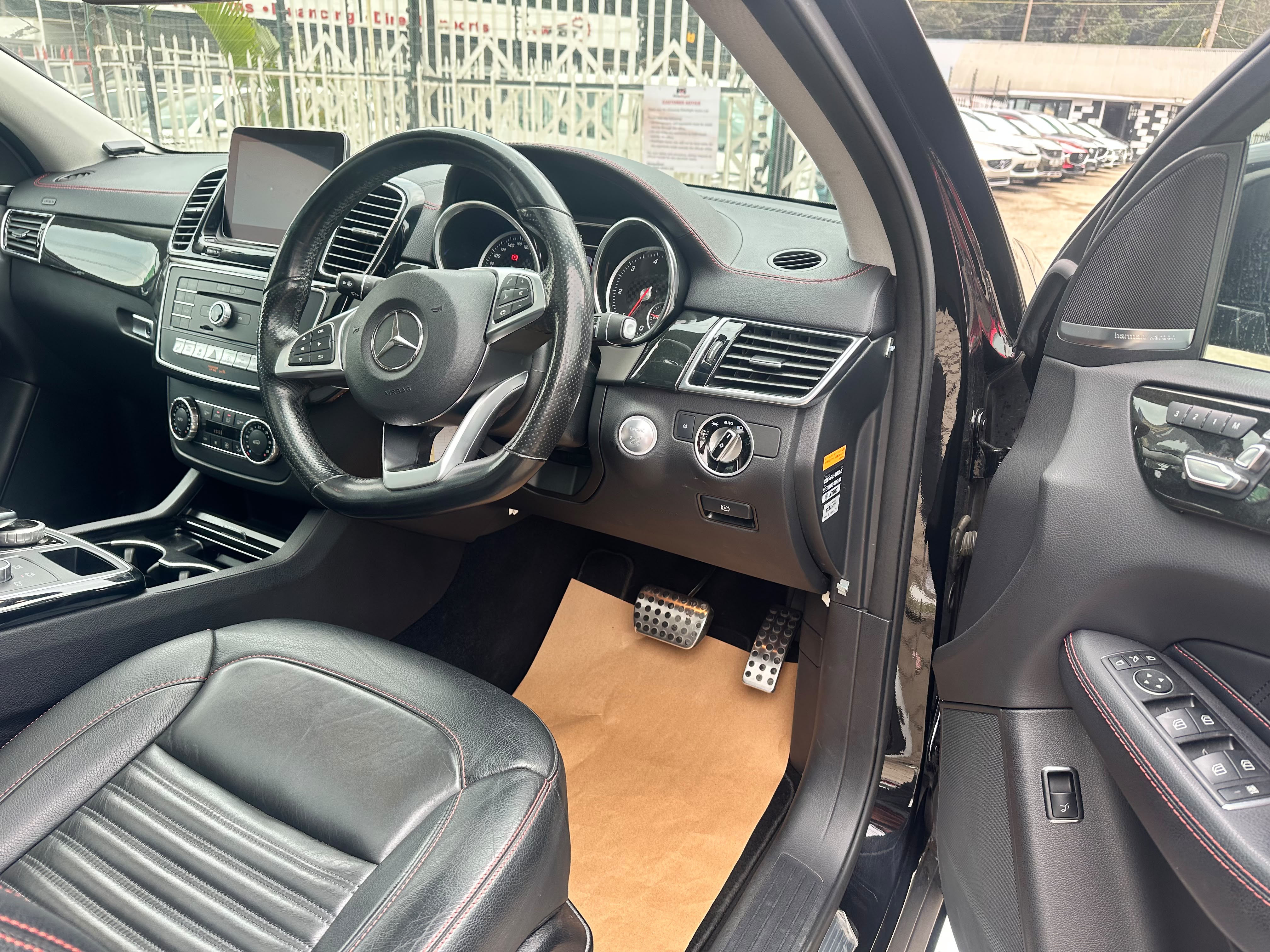 2018 Mercedes Benz GLE 350d thumbnail 7