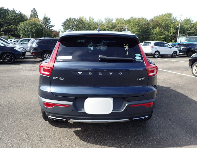 2019 Volvo XC40 T5 thumbnail 8