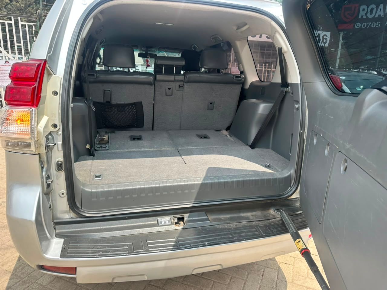 2012 Toyota Land Cruiser Prado TX thumbnail 10