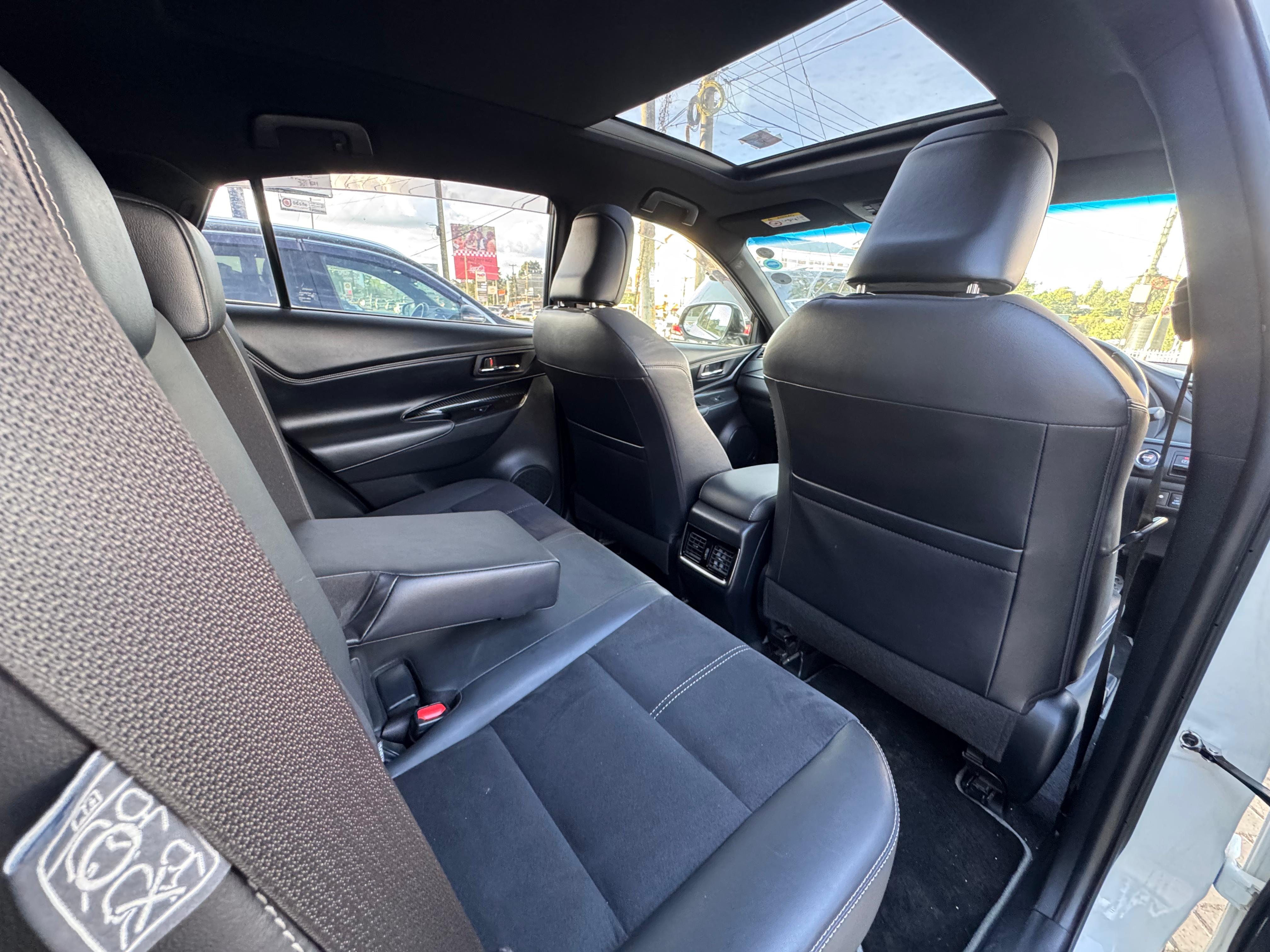 2019 Toyota Harrier thumbnail 8