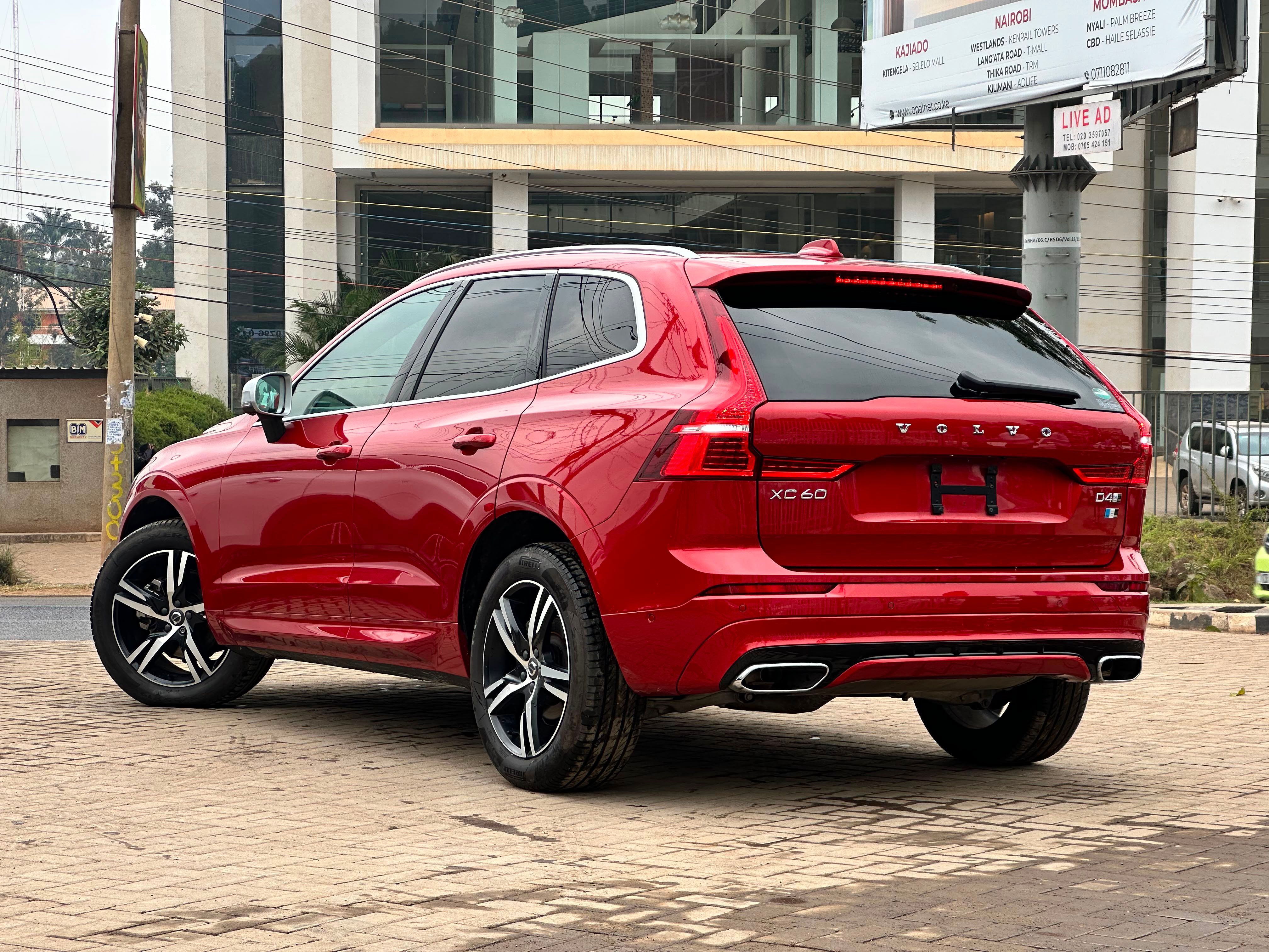 2019 volvo XC60 D4 inscription thumbnail 4