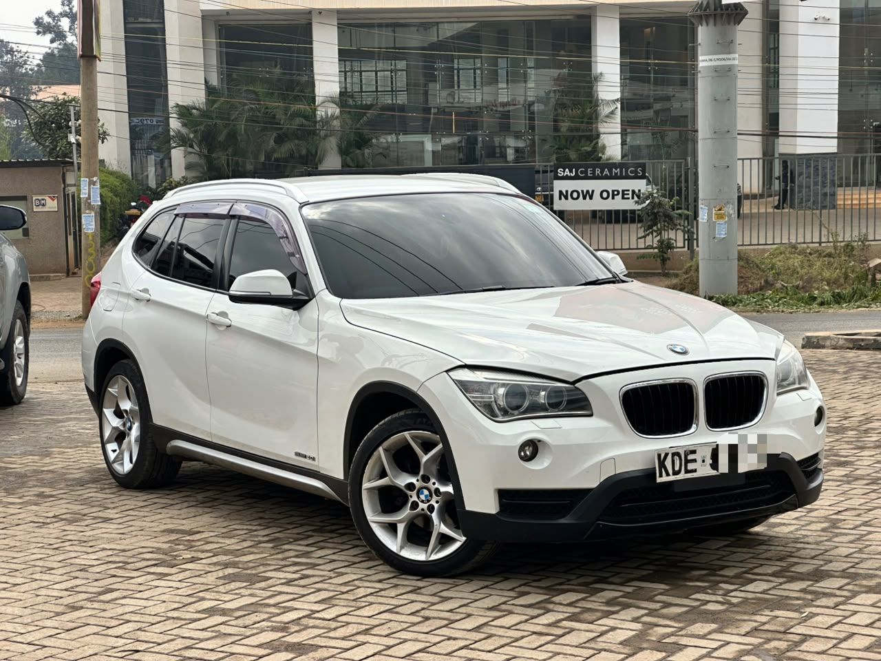2013 BMW X1 - view 2