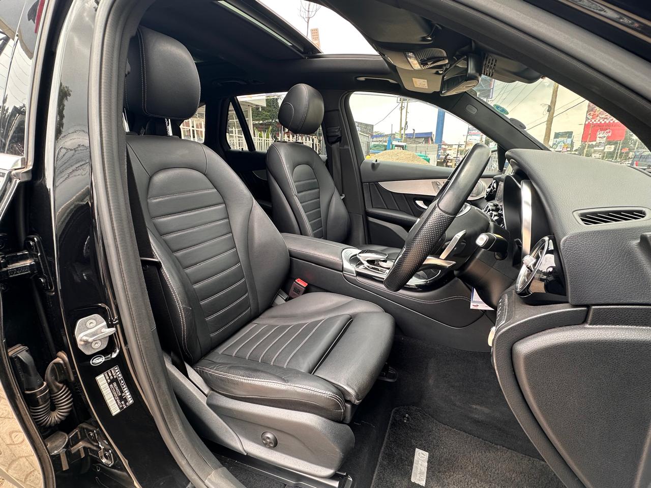 2018 Mercedes Benz GLC 220D thumbnail 7