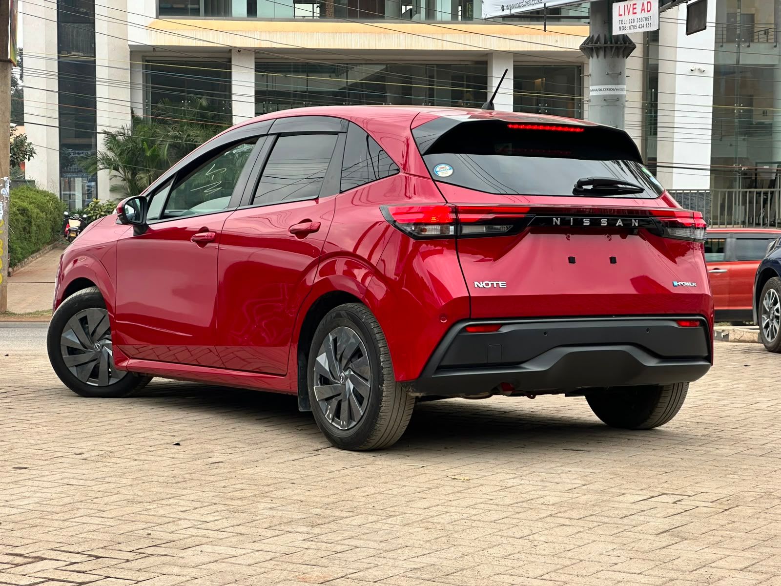 2021 Nissan Note e-POWER (E13) thumbnail 3