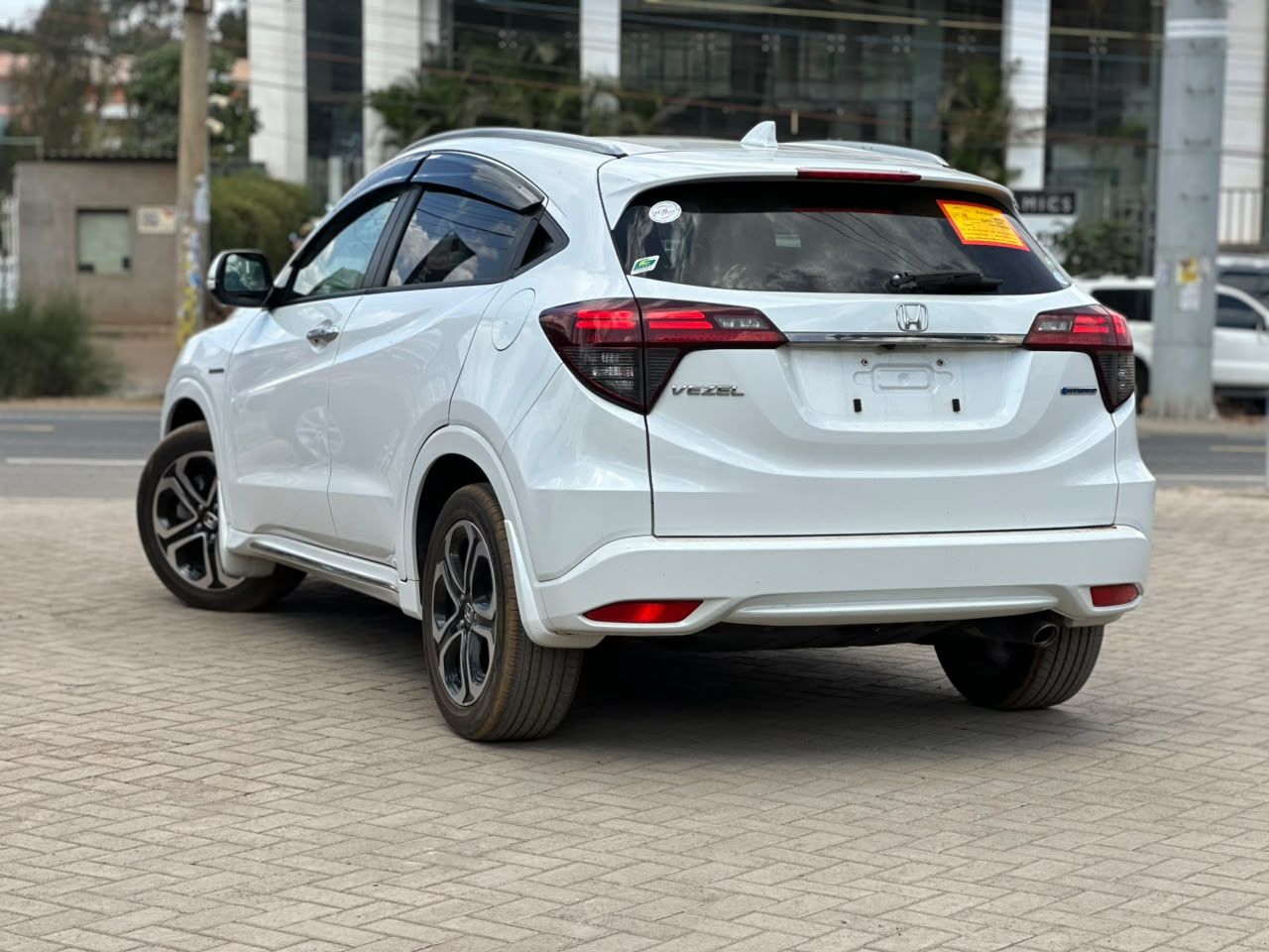 2019 Honda Vezel Hybrid thumbnail 5