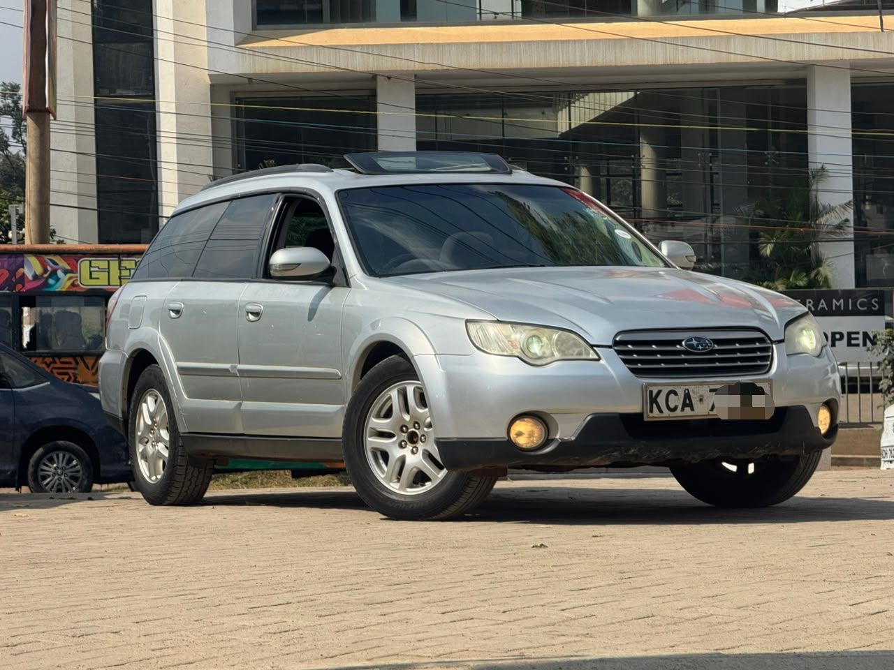 2008 Subaru Outback thumbnail 2