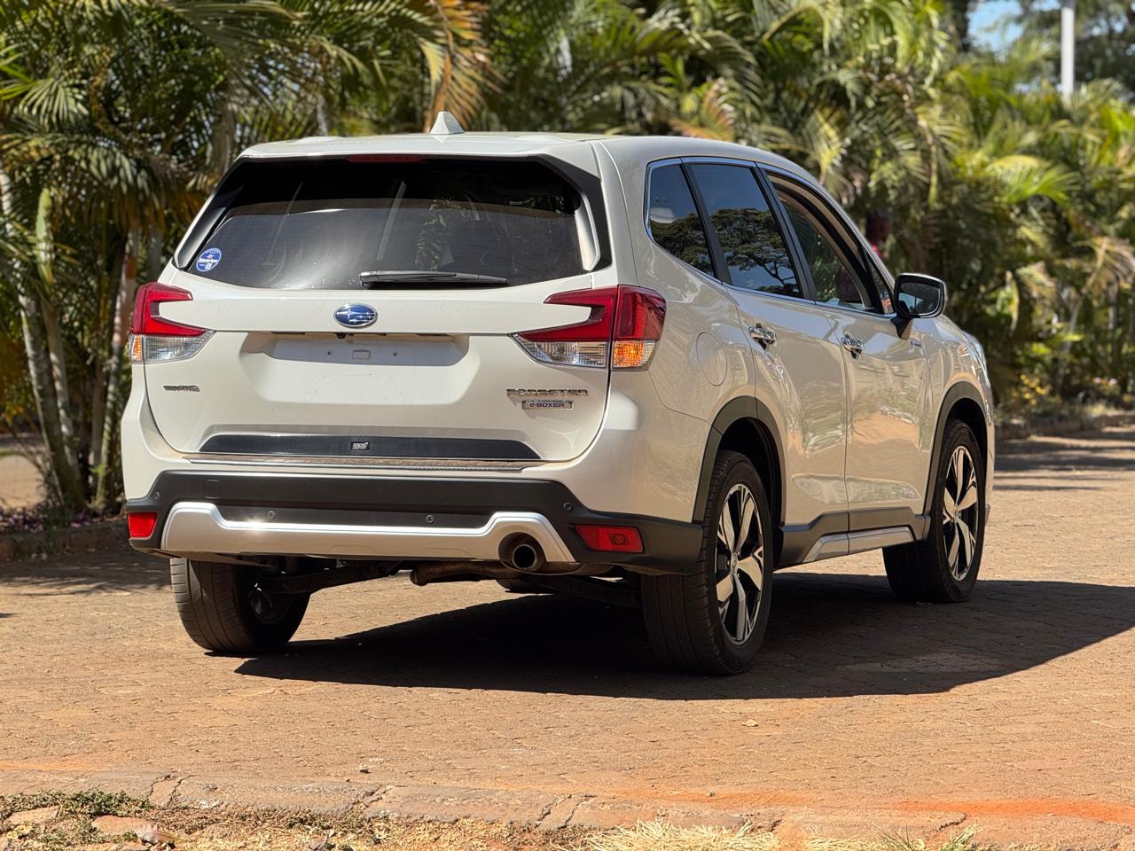 2019 Subaru Forester SKE thumbnail 4