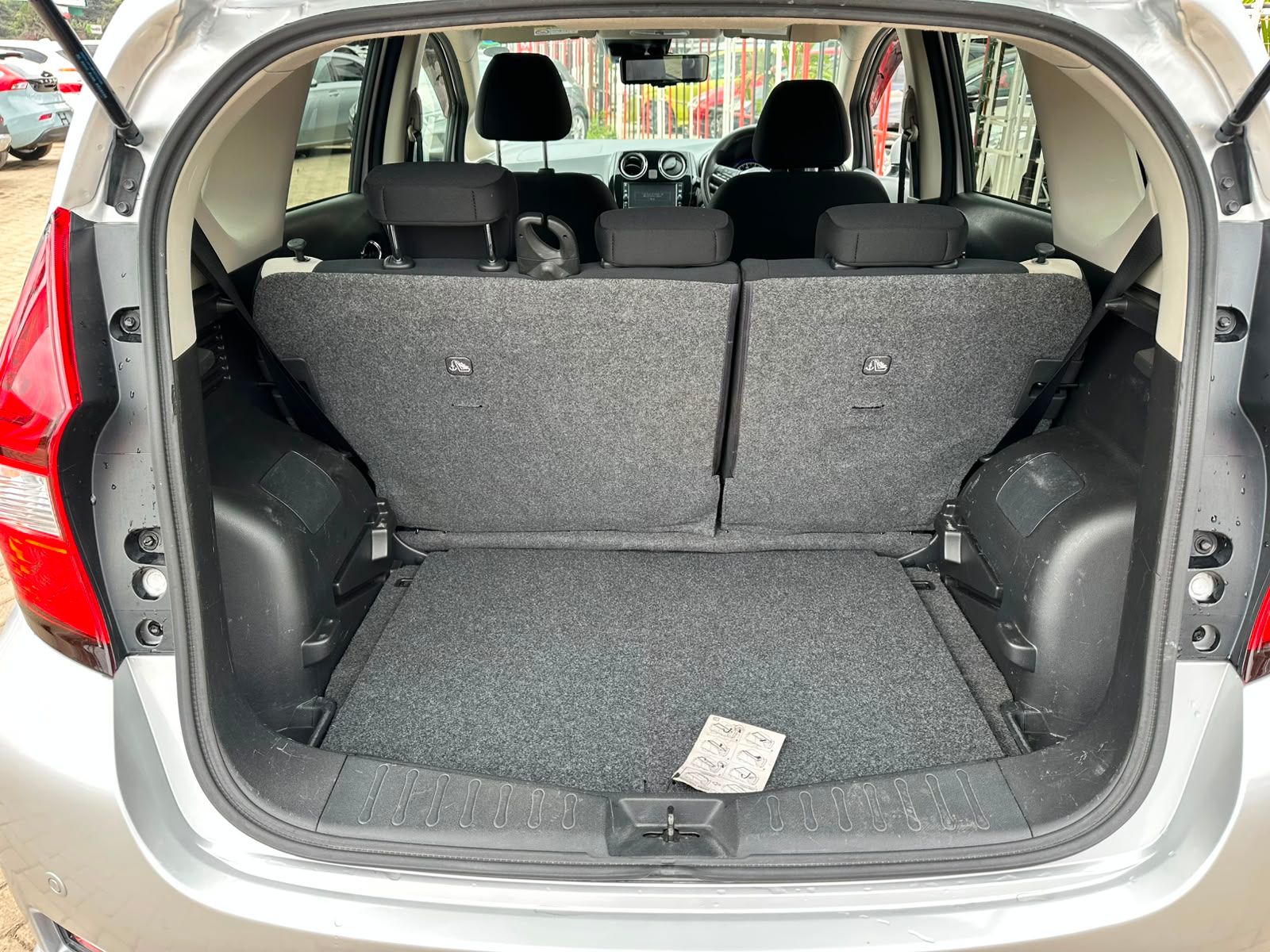2020 Nissan note e-power thumbnail 8