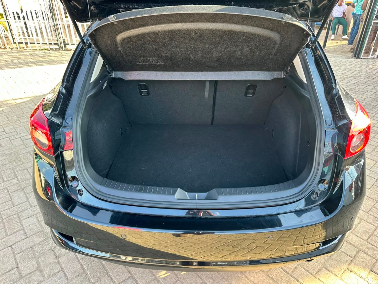 2019 Mazda Axela  thumbnail 10