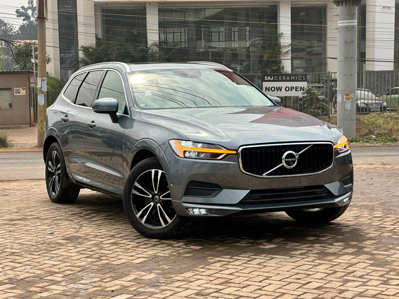 2018 Volvo XC60 T5 - view 2