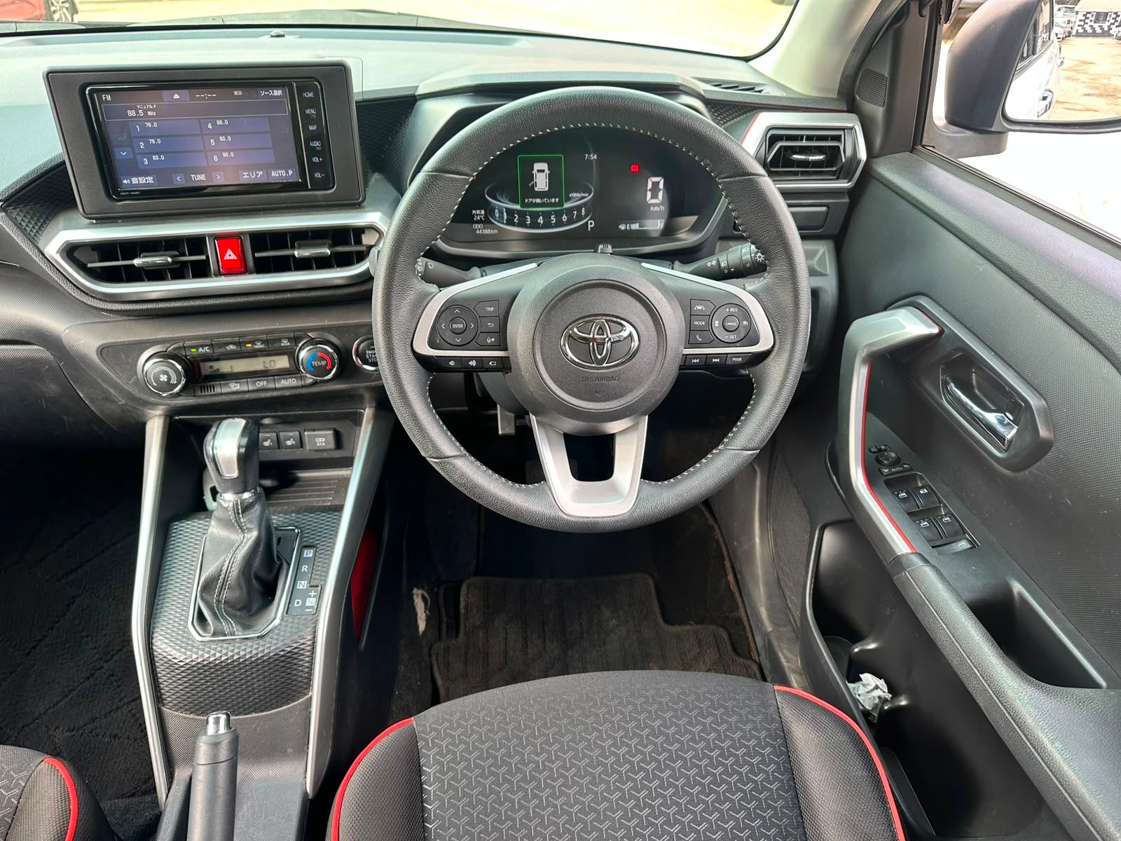 2020 Toyota Raize thumbnail 11