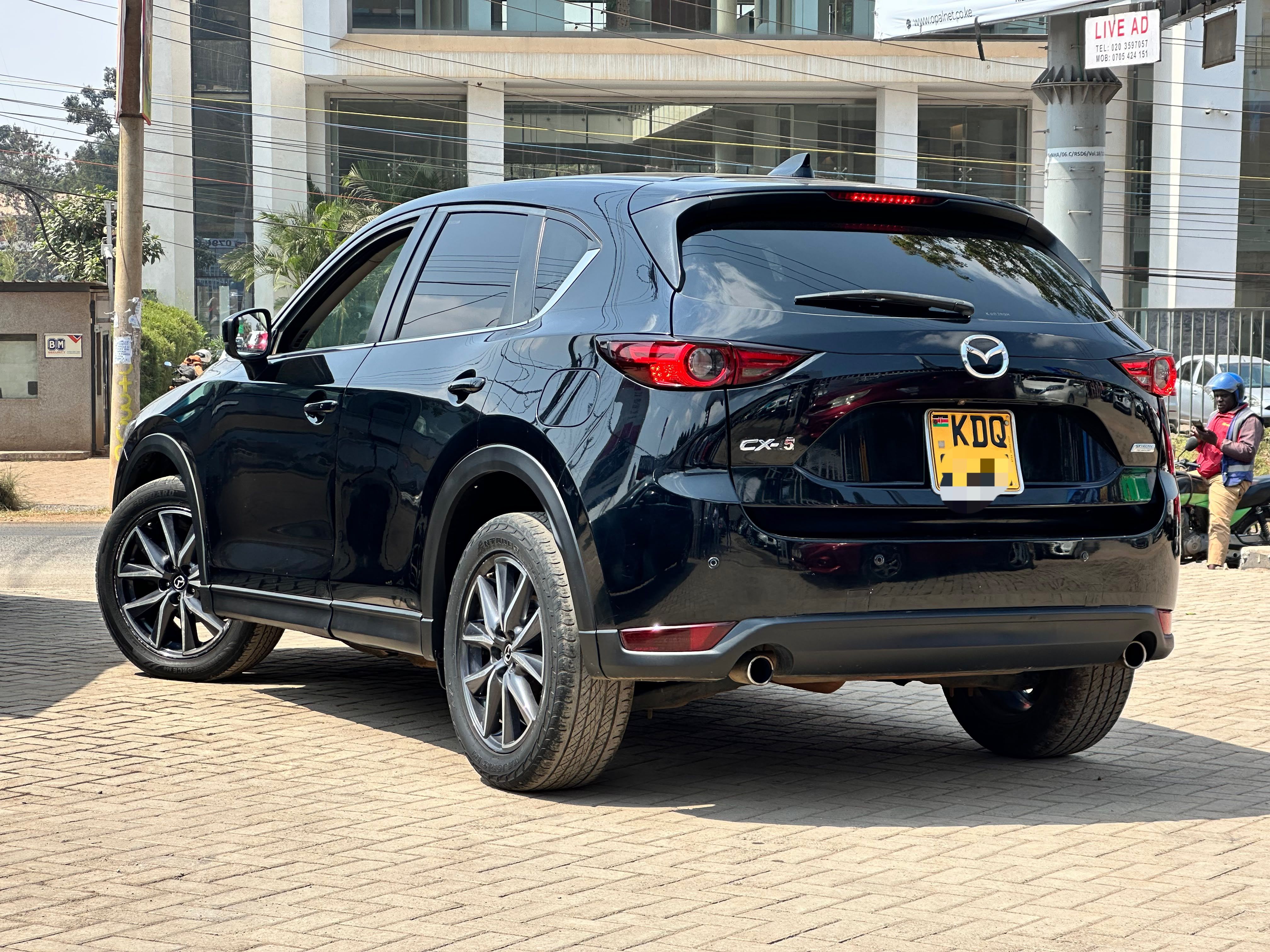 2017 Mazda CX5 thumbnail 3