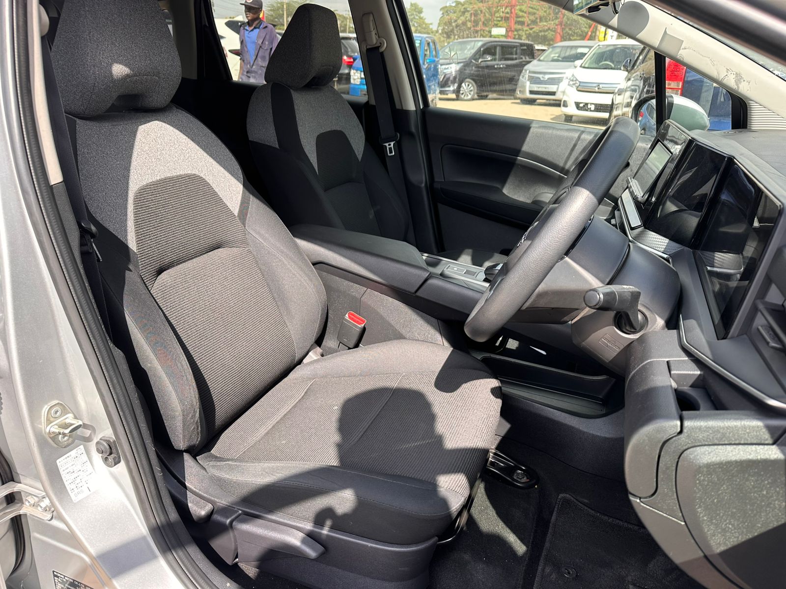 2021 Nissan Note e-Power thumbnail 9