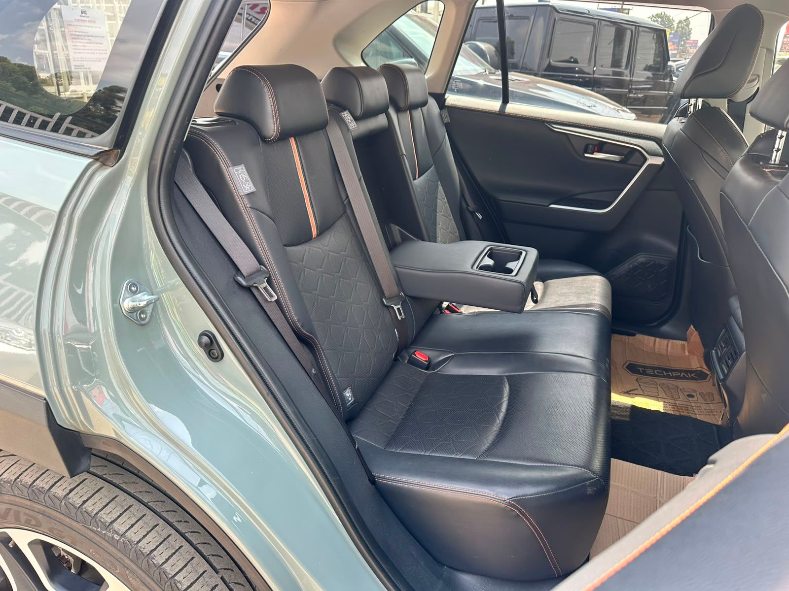 2019 Toyota RAV4 Adventure thumbnail 10