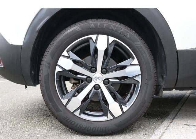 2019 Peugeot 3008 - view 2