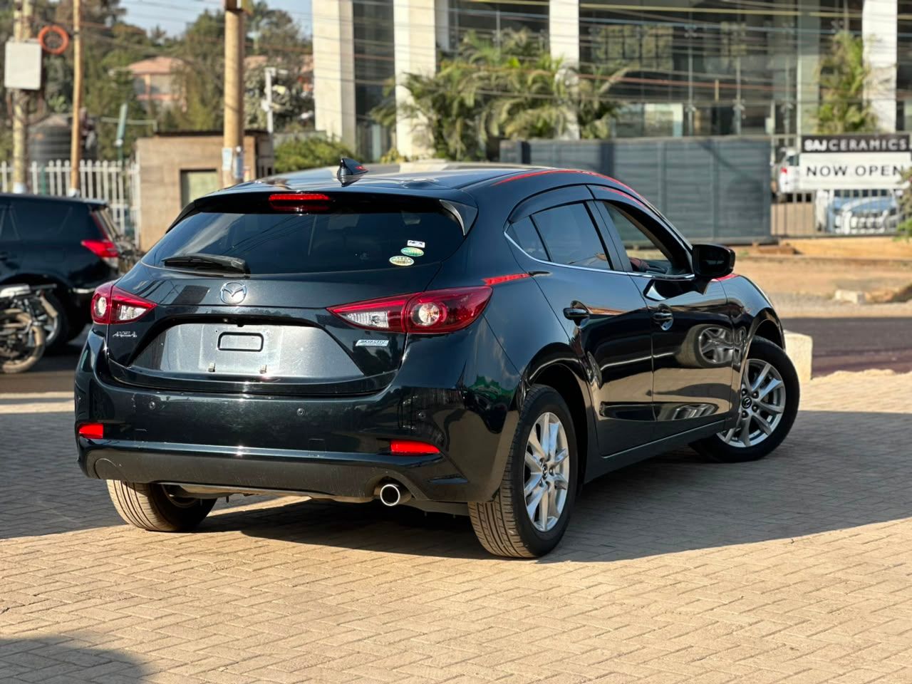 2019 Mazda Axela  thumbnail 5
