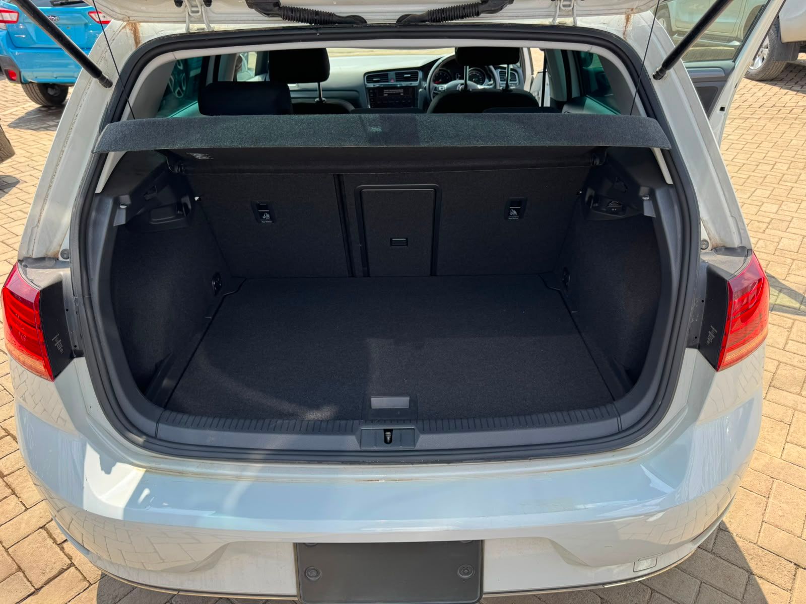 2019 Volkswagen Golf thumbnail 10