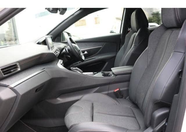 2019 Peugeot 3008 thumbnail 6