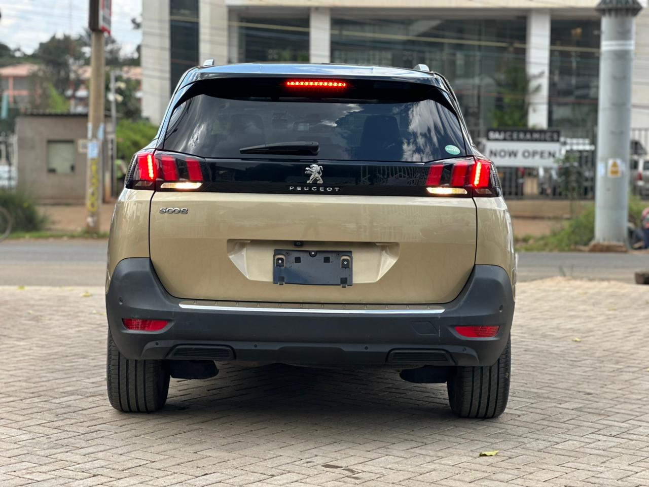 2019 Peugeot 5008 thumbnail 6