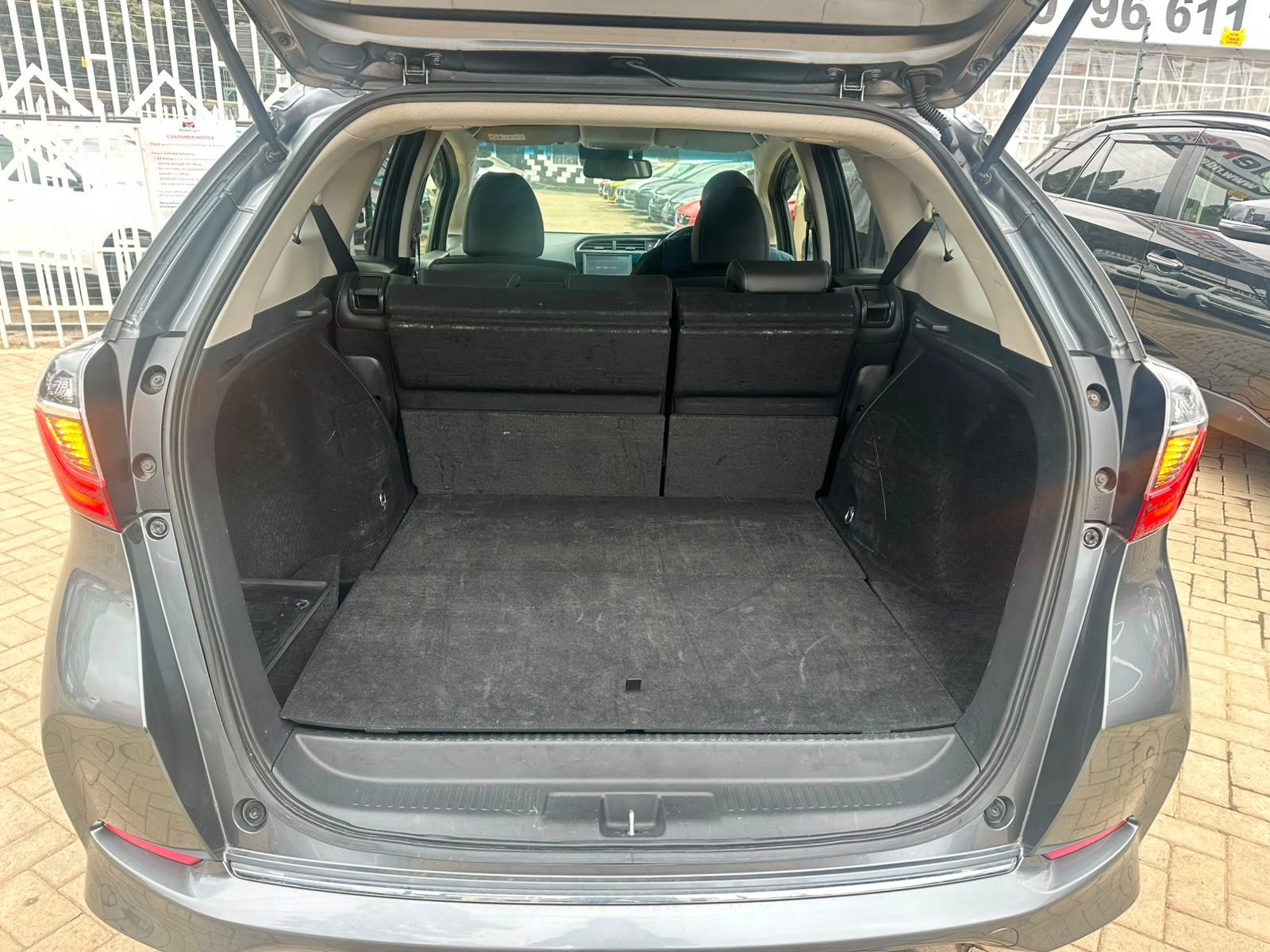 2019 Honda fit shuttle hybrid thumbnail 6