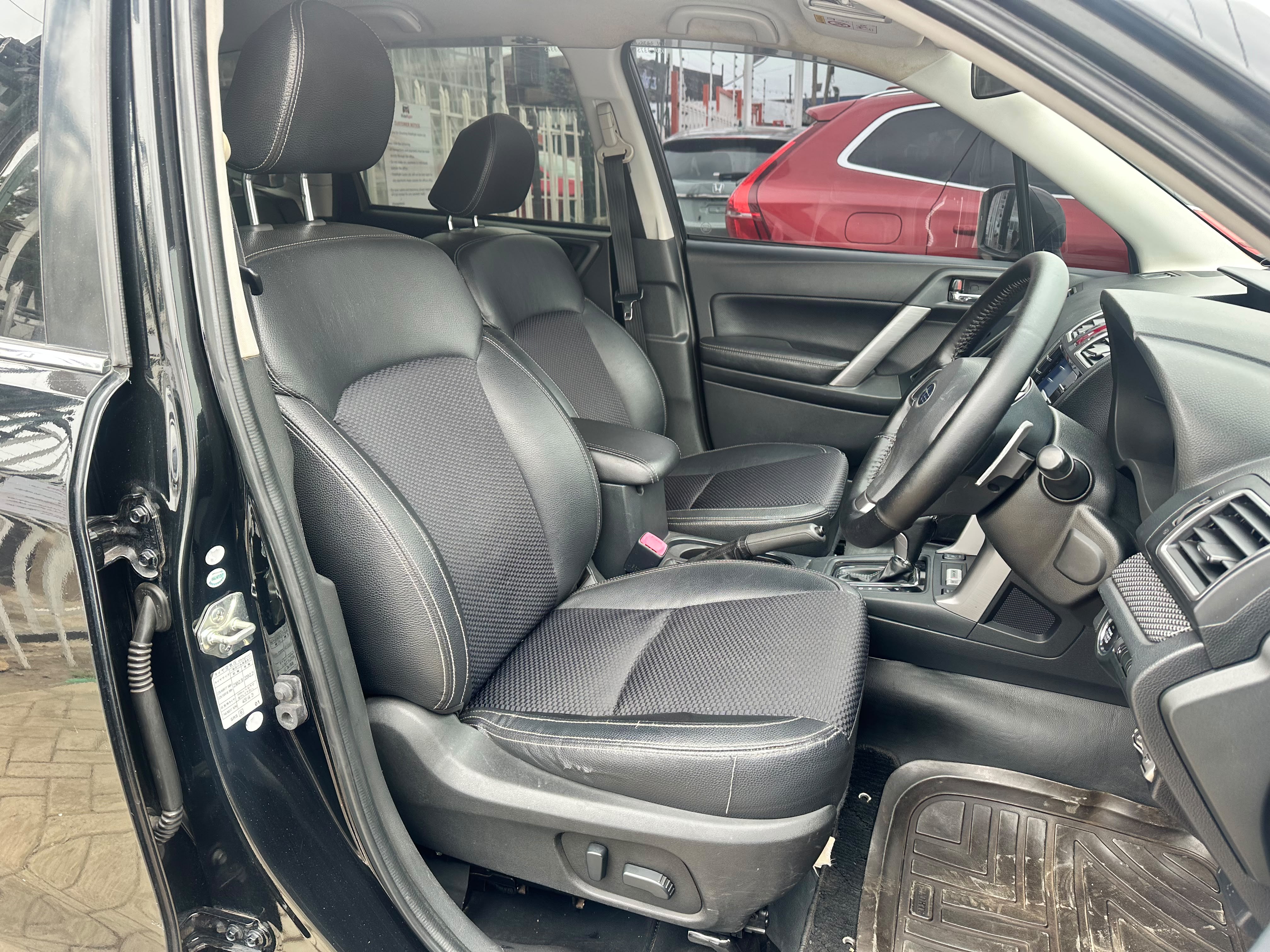 2016 Subaru Forester XT thumbnail 8