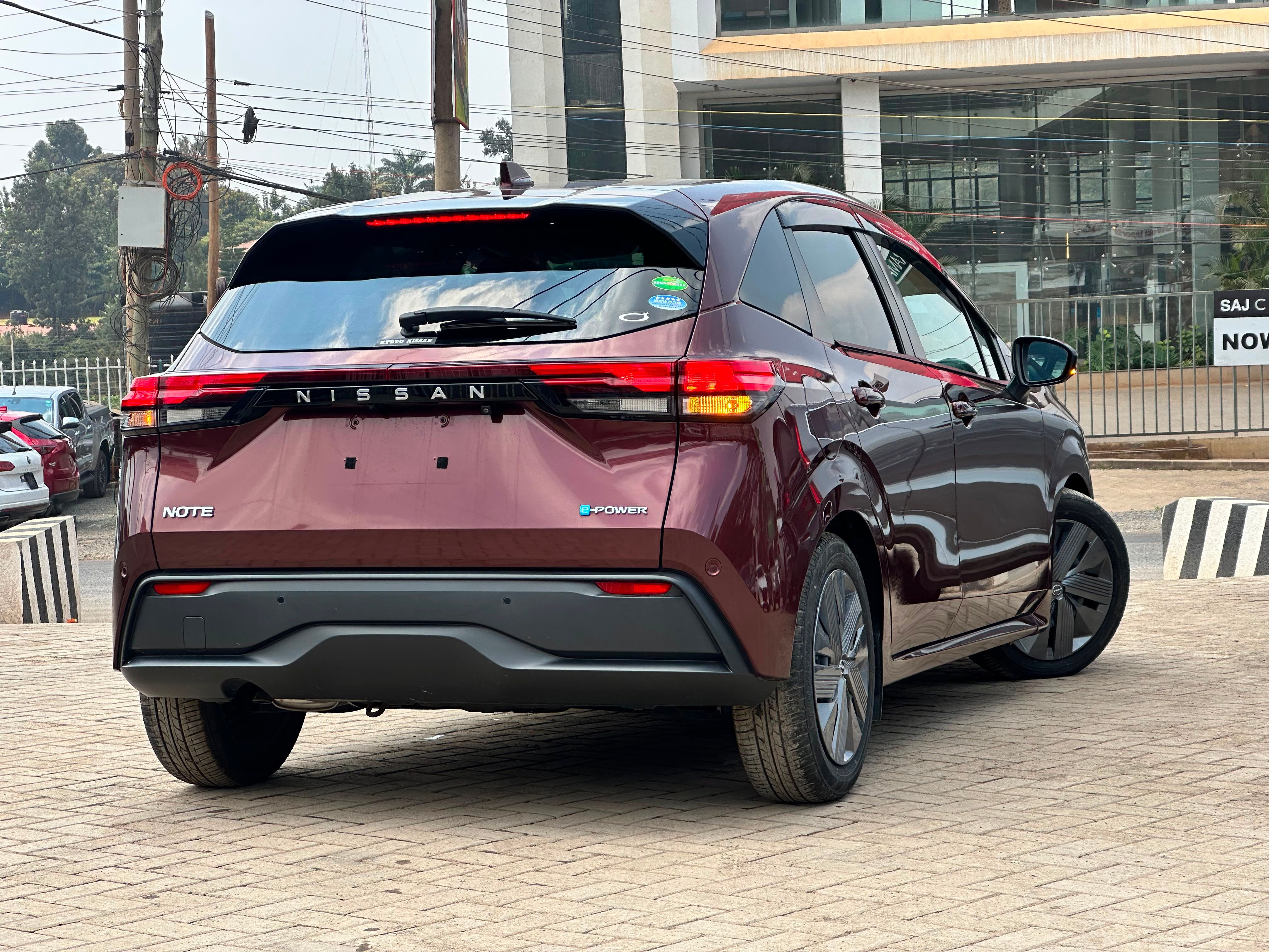 2021 Nissan Note thumbnail 5