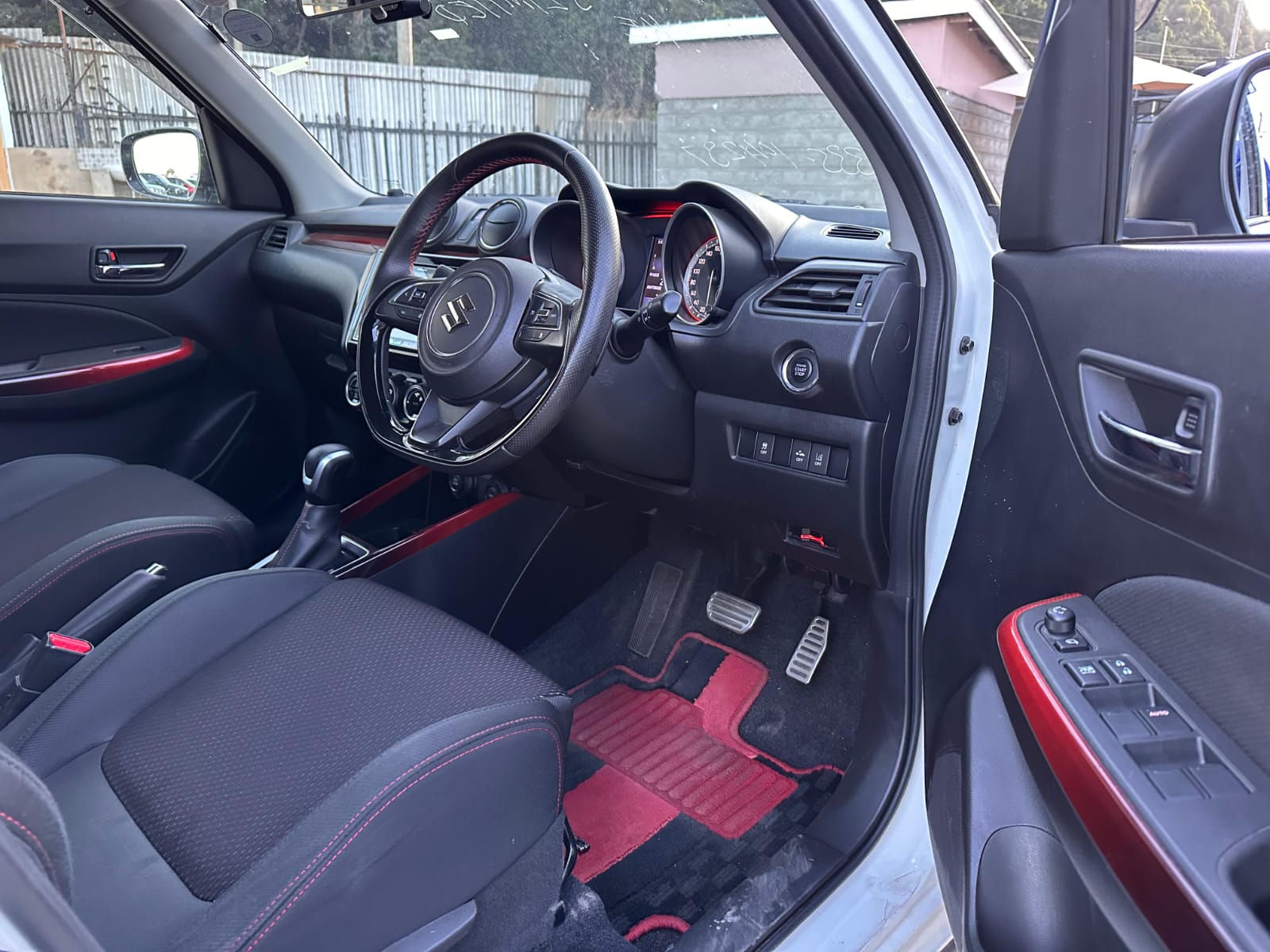 2018 Suzuki Swift Sport thumbnail 7