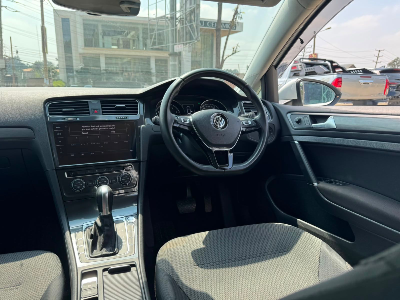 2019 Volkswagen Golf thumbnail 8