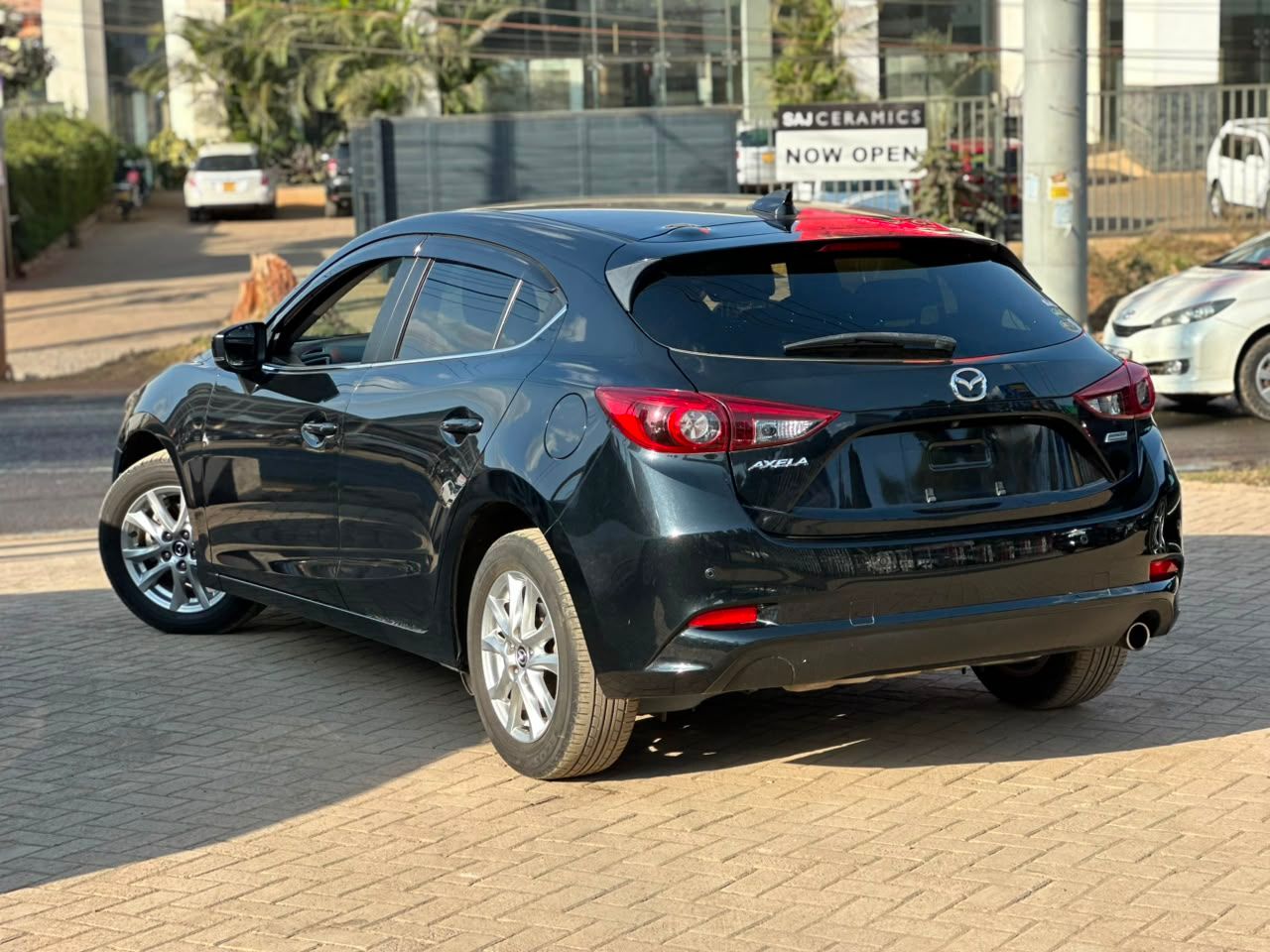 2019 Mazda Axela  thumbnail 4