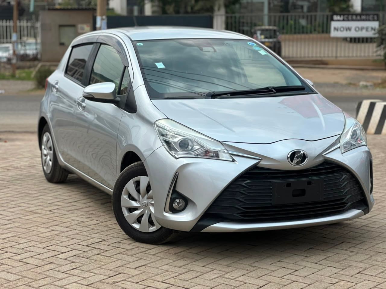 2019 Toyota Vitz - view 2