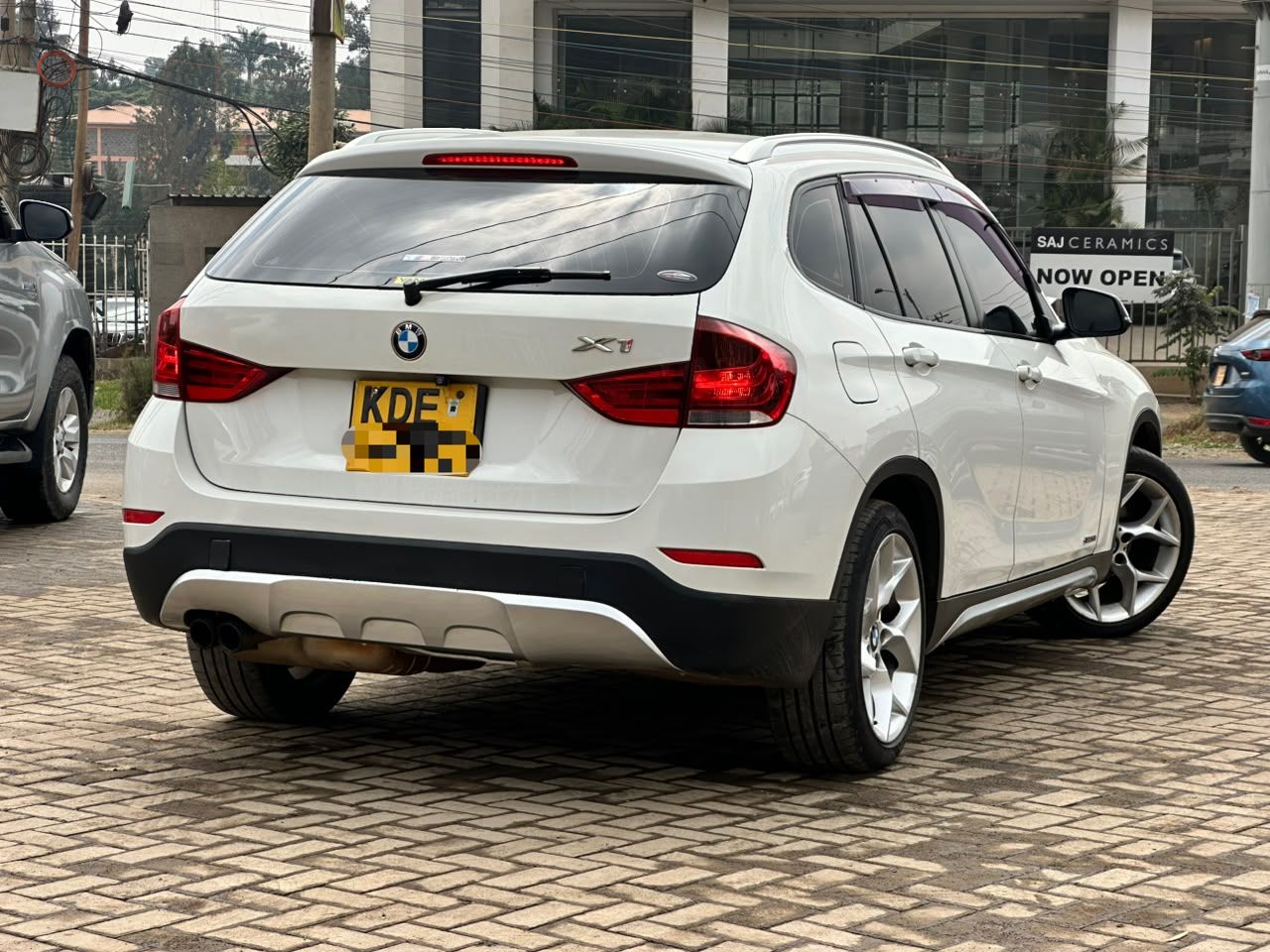 2013 BMW X1 thumbnail 4