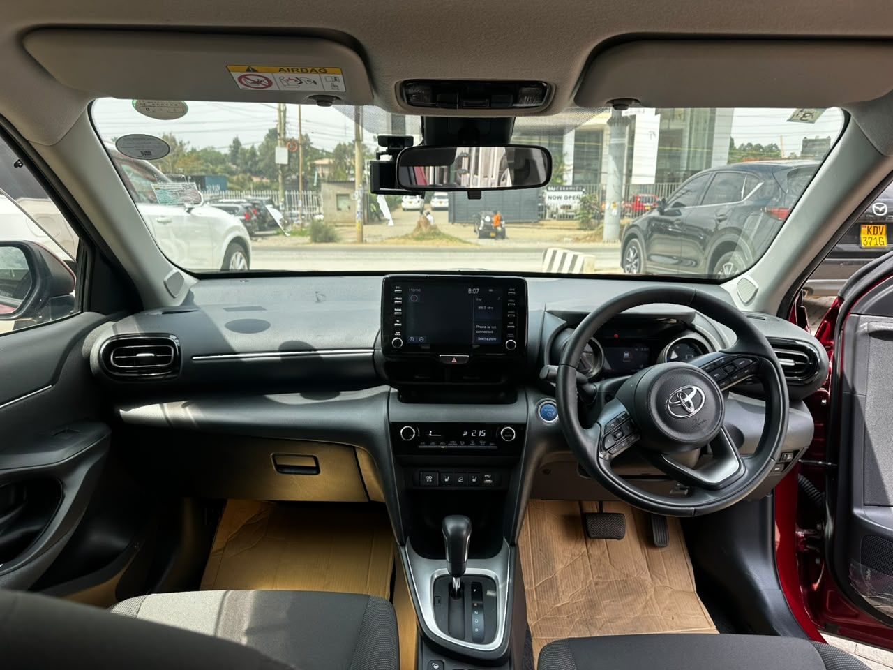 2021 Toyota Yaris Cross E-Four thumbnail 7