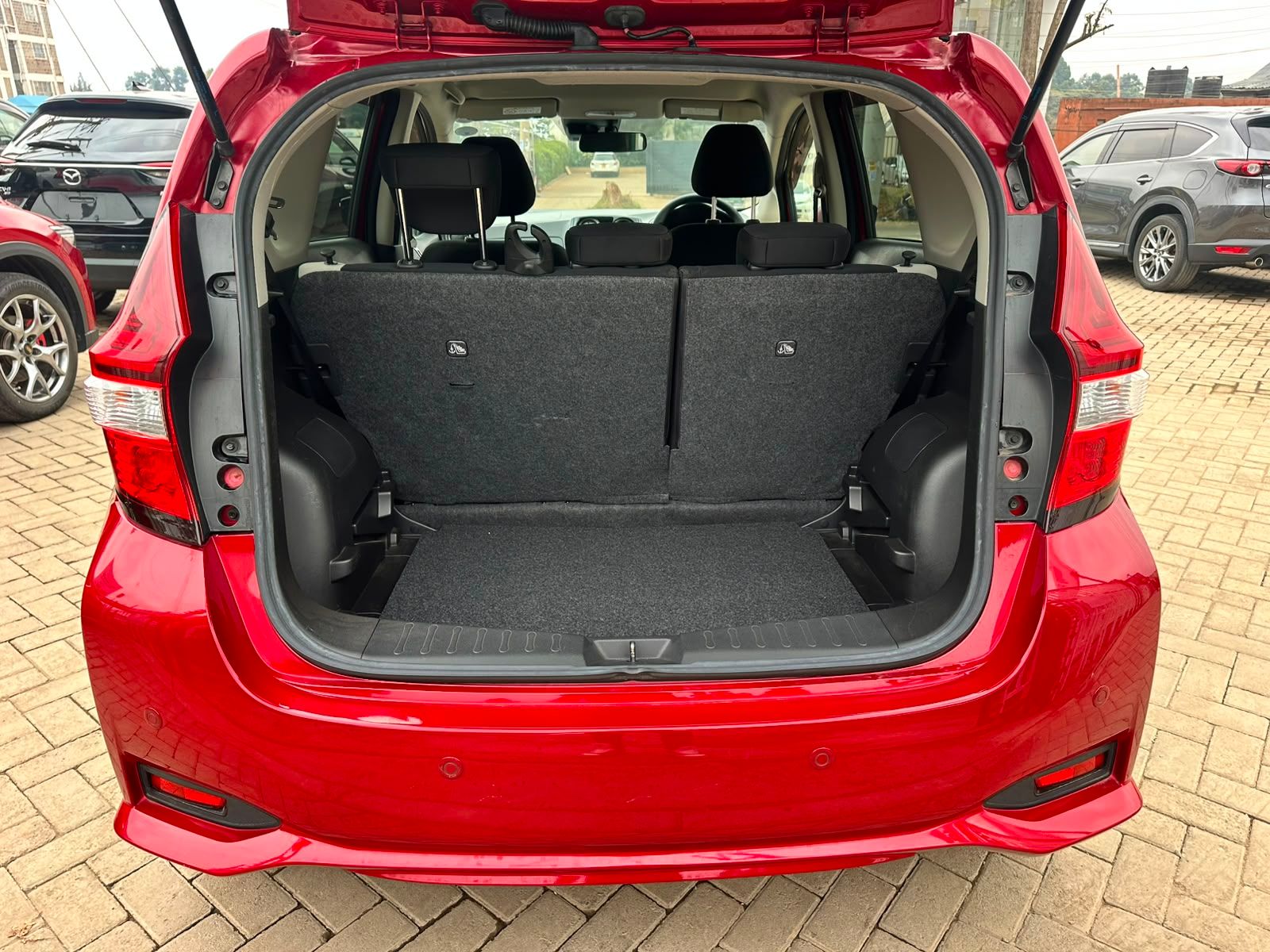 2019 Nissan Note E-power thumbnail 9