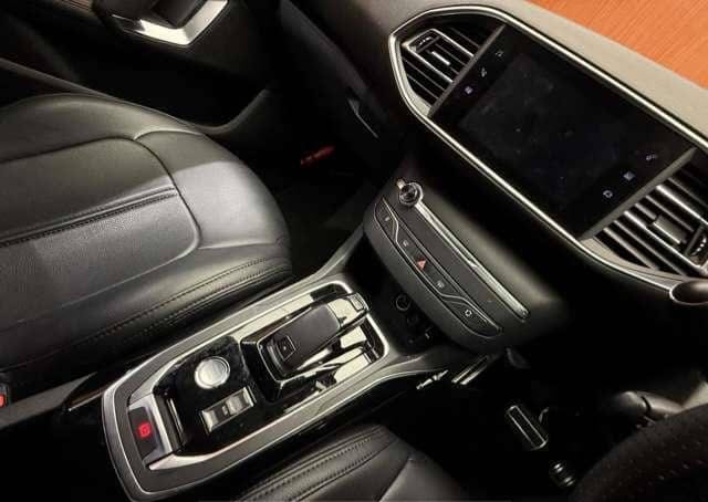 2019 Peugeot 308 thumbnail 14